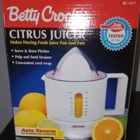 Betty Crocker Other - Betty Crocker Citrus Juicer retro/vintage